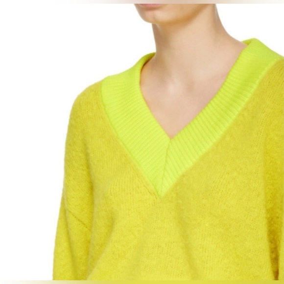 GUC Tibi- Airy Alpaca Tunic Sweater. Size S - Picture 2 of 12